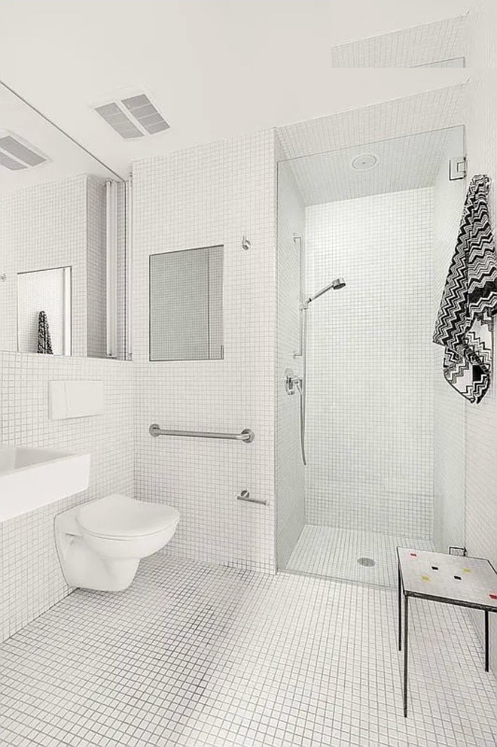 Listing photo 12 — second bathroom